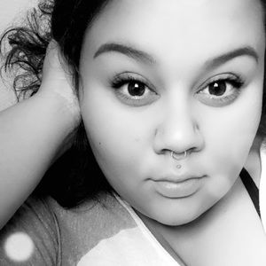 Meet your Posher, Jade